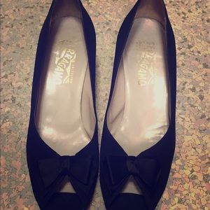 Vintage Salvatore Ferragamo Black Peep-toe Pumps
